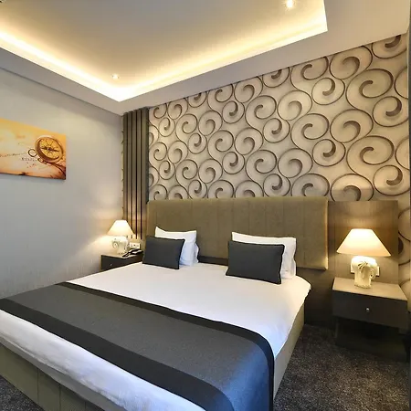 D'lux Boutique Hotell