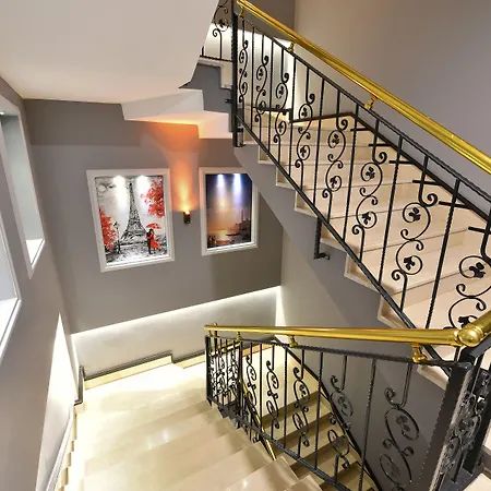 D'lux Boutıque Izmit