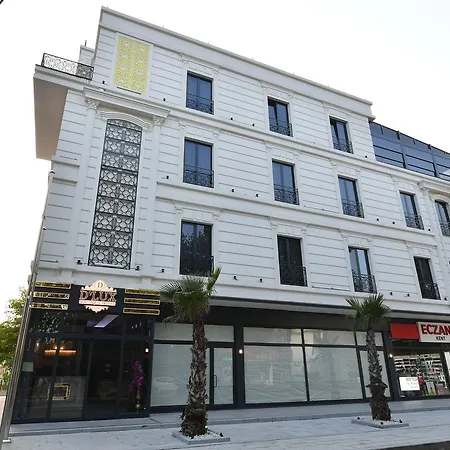 Hotel D'lux Boutique 3*